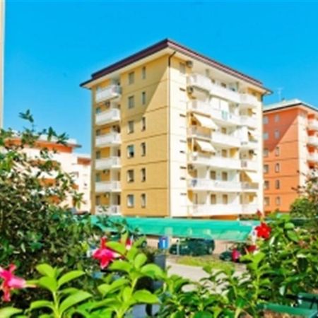Elba Apartment Бибионе Екстериор снимка